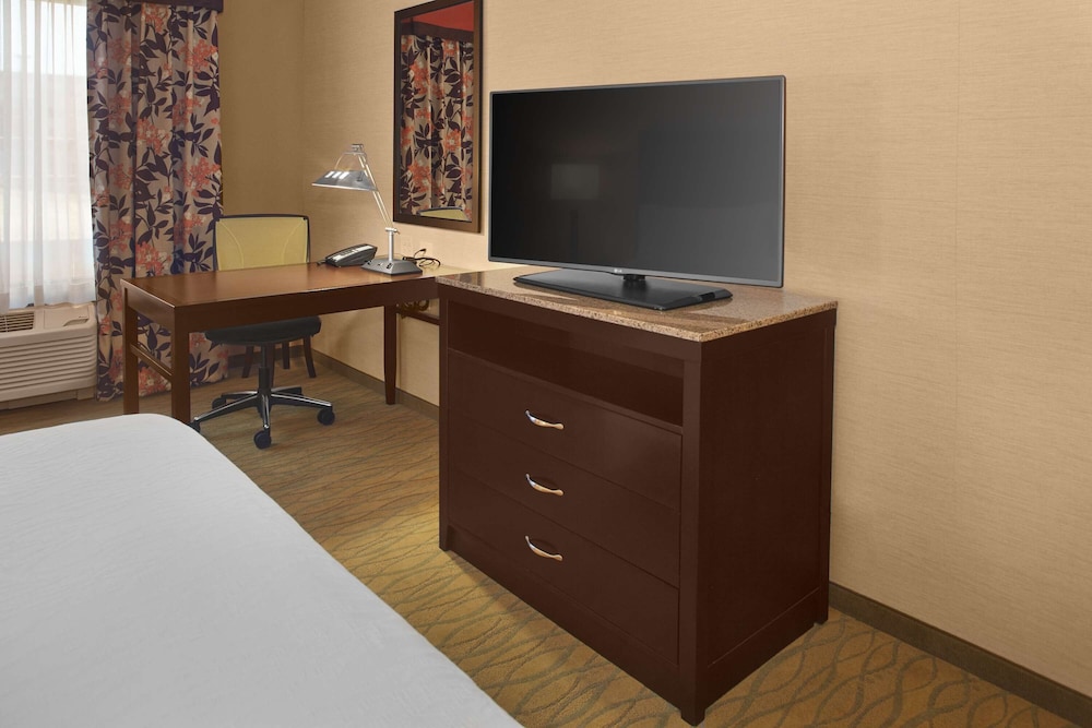 hilton garden inn akron