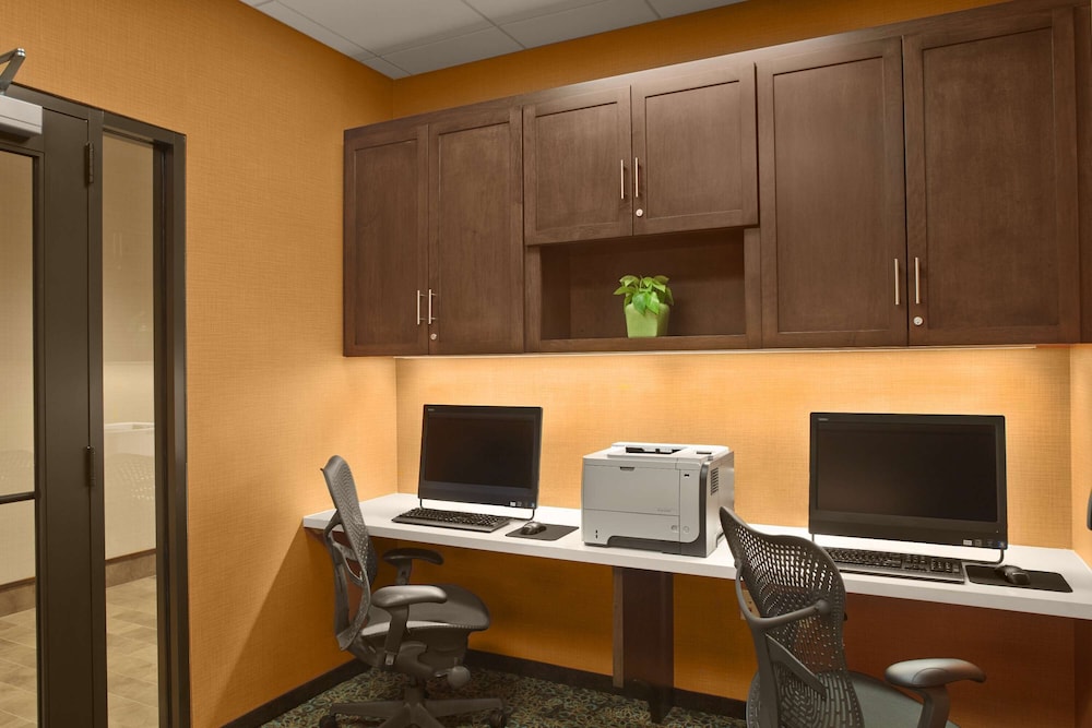 hilton garden inn akron