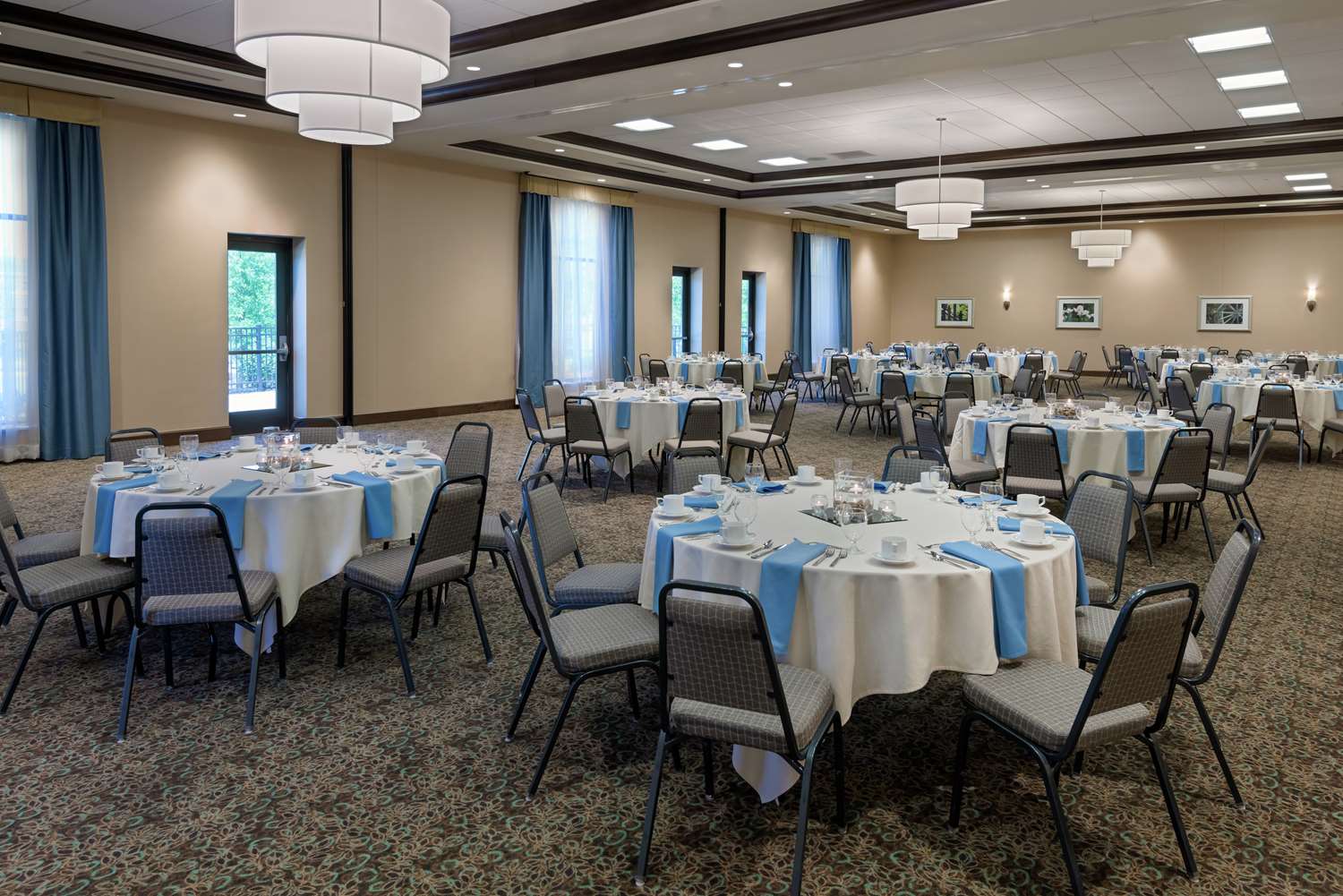 hilton garden inn akron