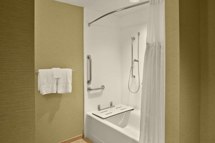 hilton garden inn akron