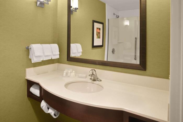 hilton garden inn akron