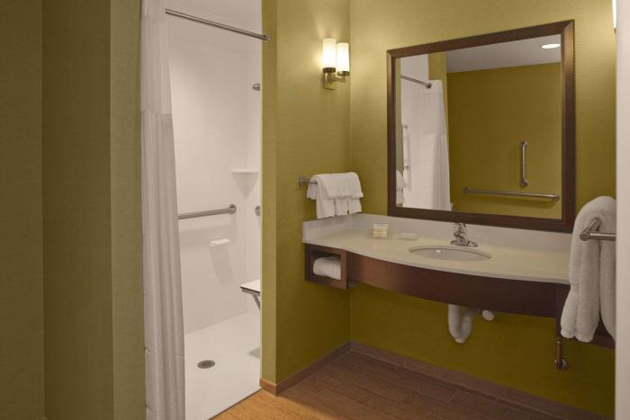 hilton garden inn akron