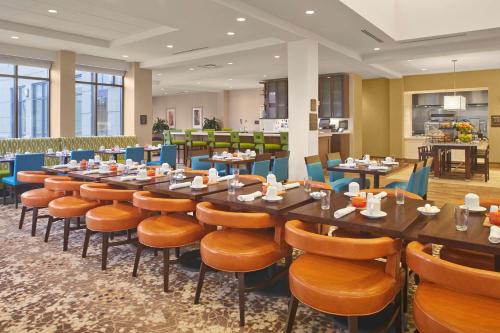 hilton garden inn akron