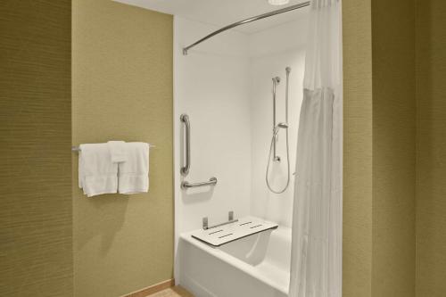hilton garden inn akron