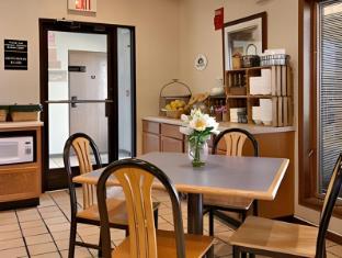 super 8 by wyndham carbondale