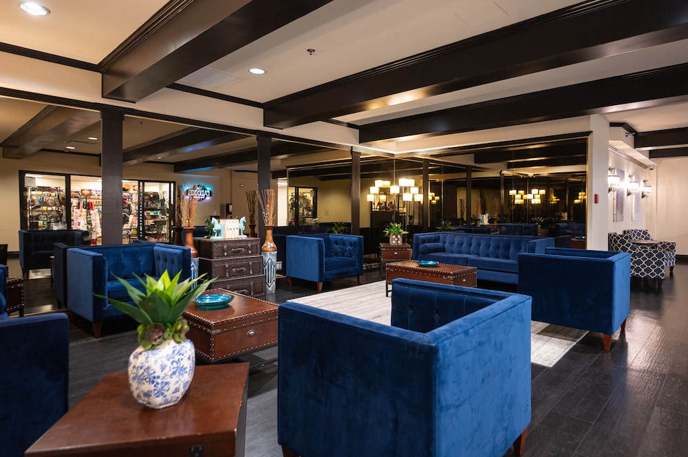 stay together on the strip 3 bed condo