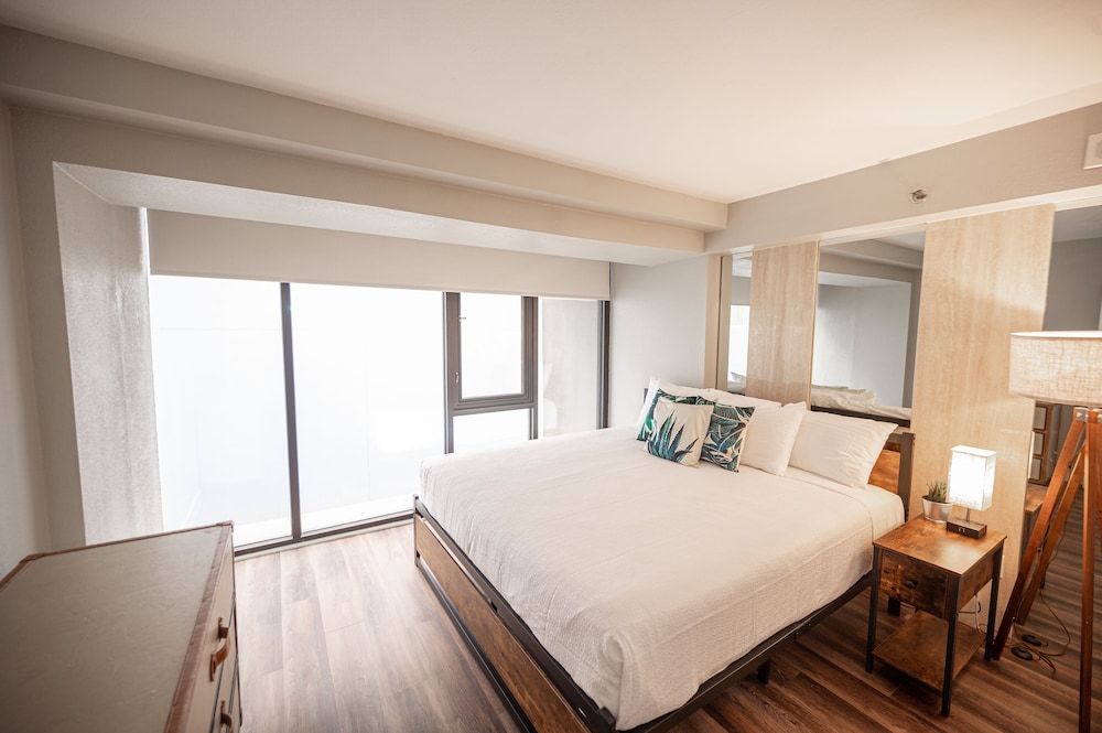 stay together on the strip 3 bed condo