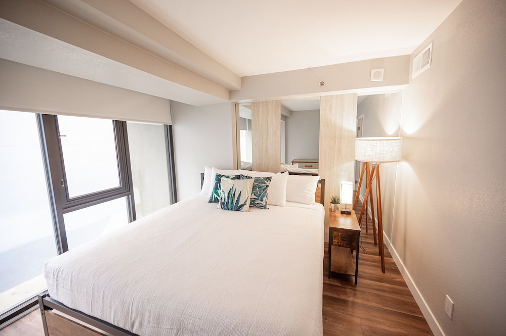 stay together on the strip 3 bed condo