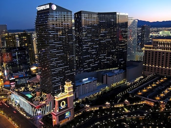 stay together on the strip 3 bed condo