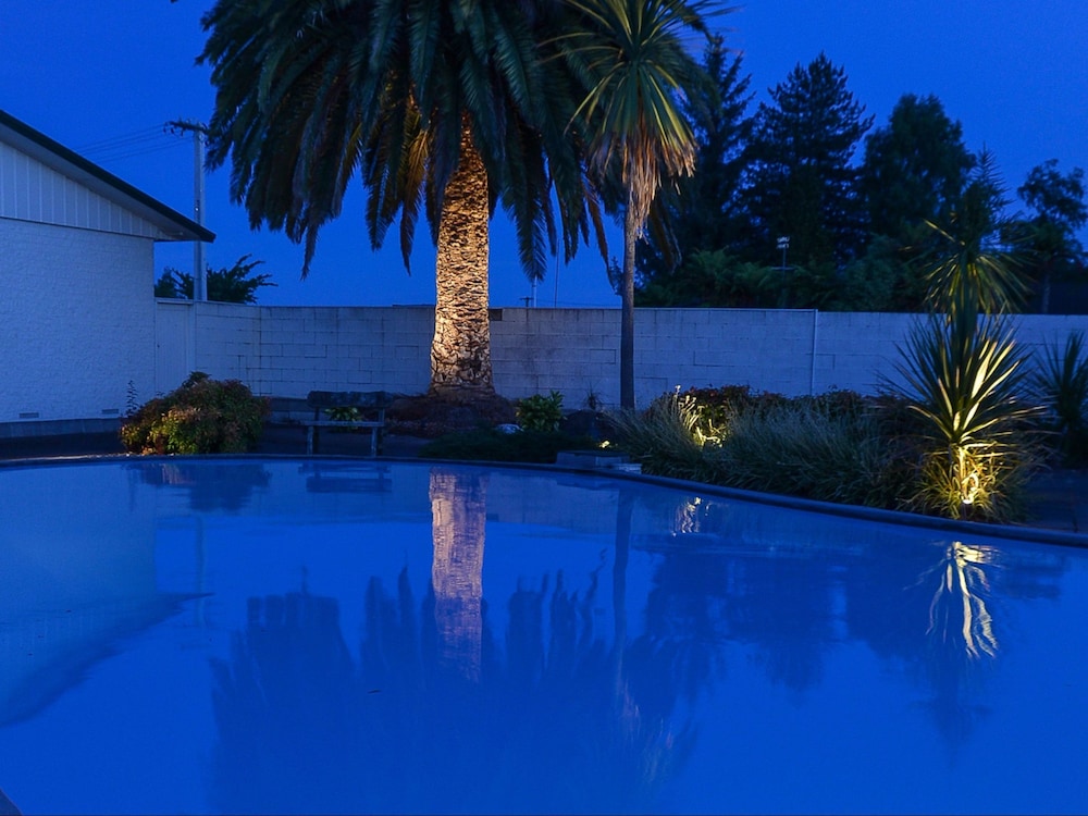 Cleveland Thermal Motel,Ngongotaha>>Koutu,3 star