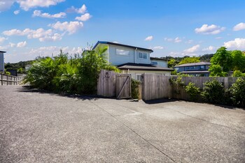 the perfect spacious 2br getaway netflix