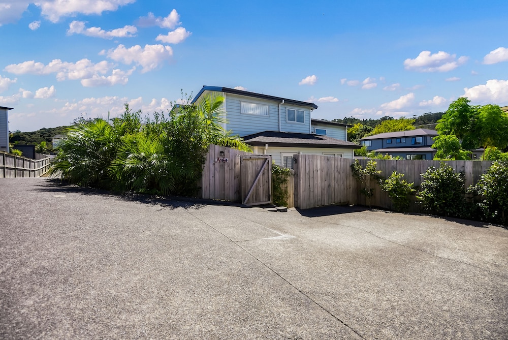 the perfect spacious 2br getaway netflix