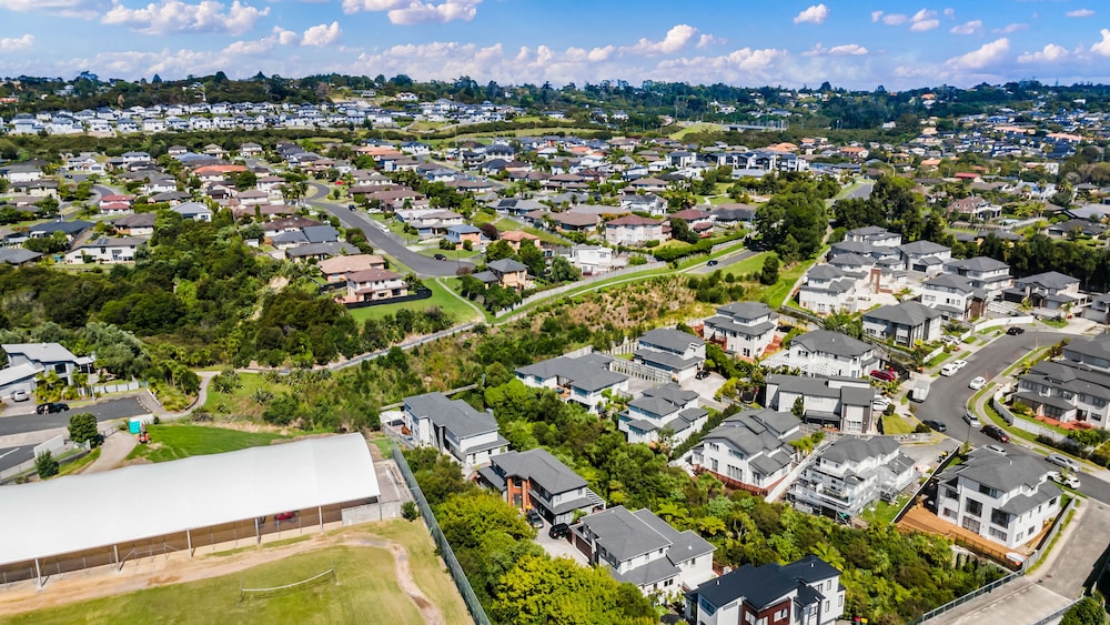 the perfect spacious 2br getaway netflix