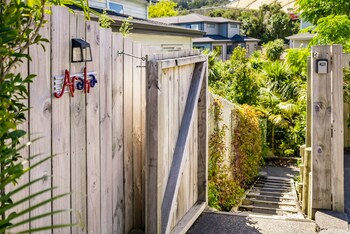 the perfect spacious 2br getaway netflix