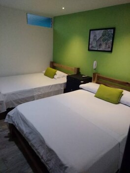 hotel canaveral plaza