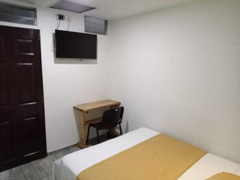 hotel canaveral plaza