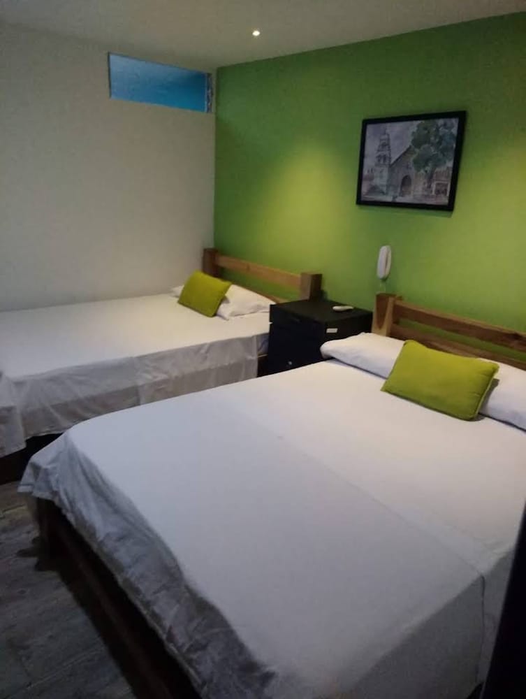 hotel canaveral plaza