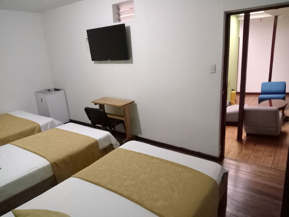 hotel canaveral plaza