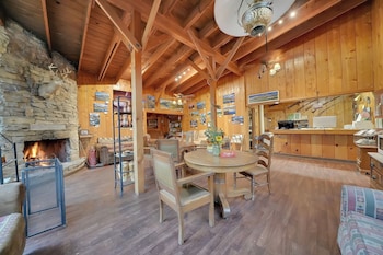 kit carson lodge