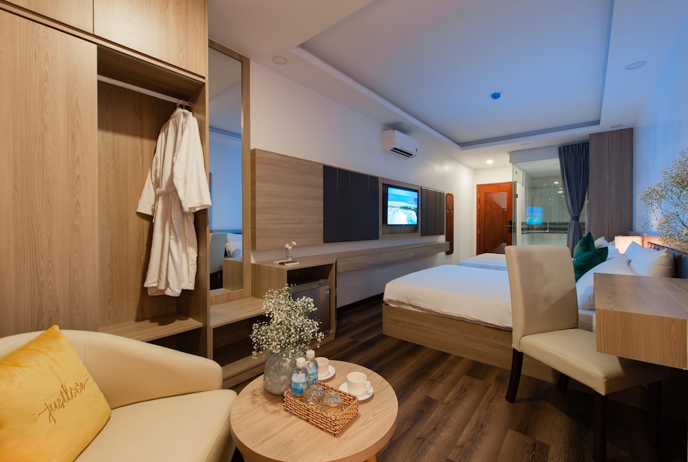 holi anna boutique hotel