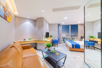 cloudy international apartment