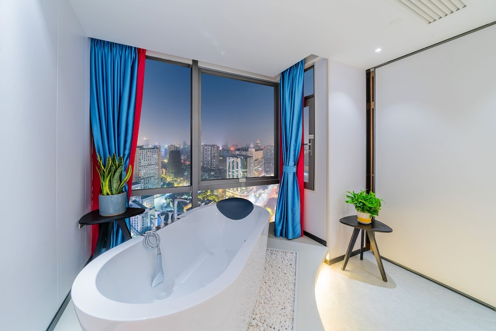 cloudy international apartment