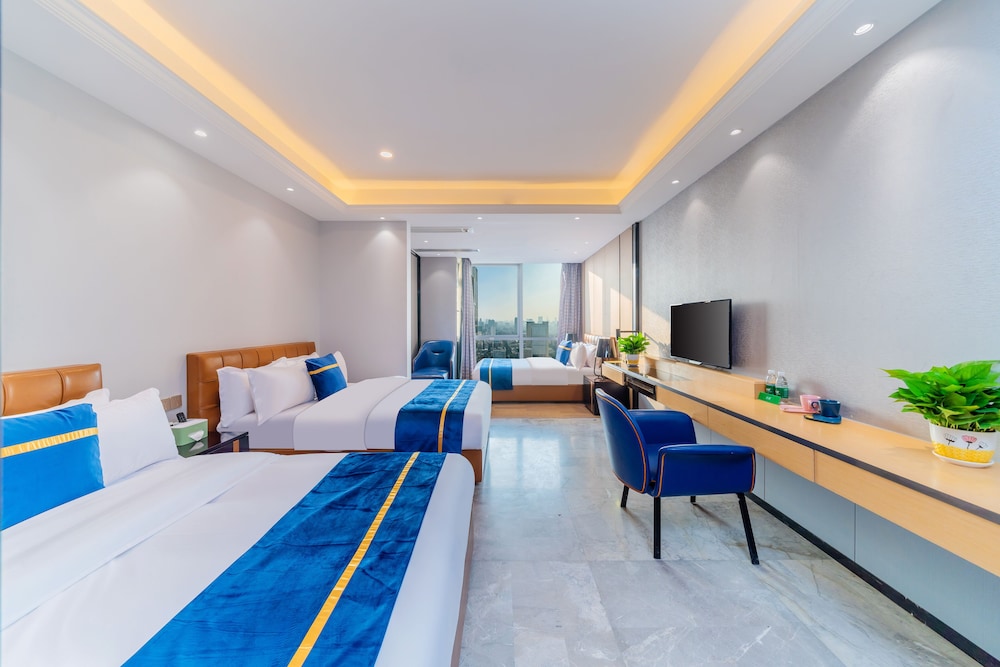 cloudy international apartment