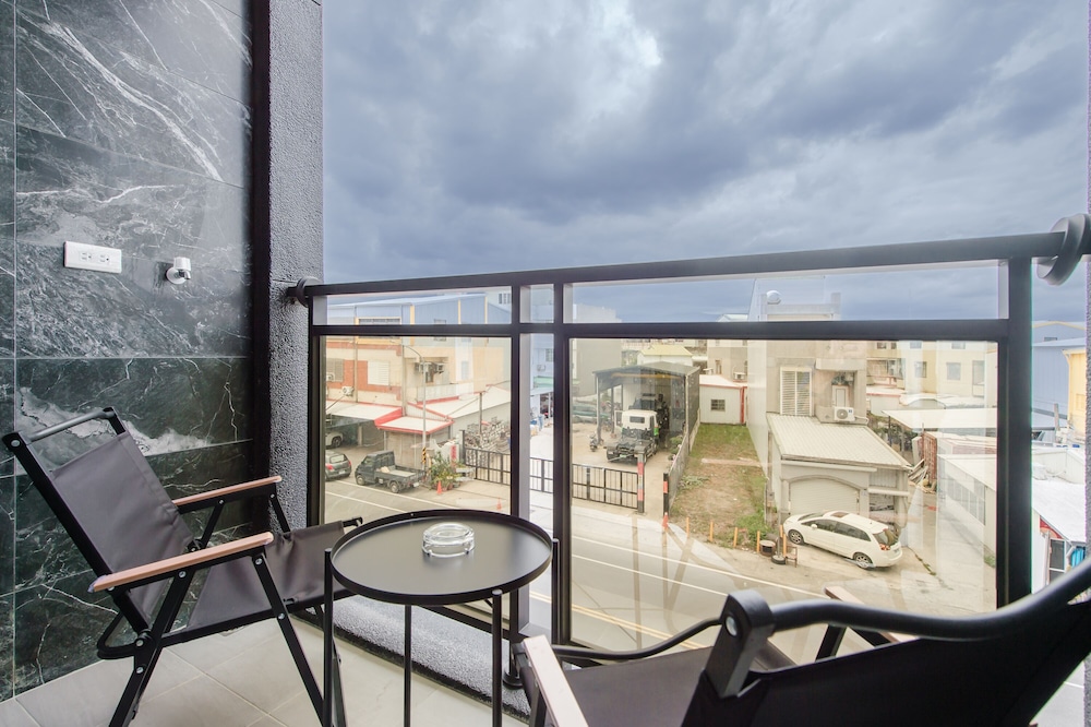 dragonfly travel photography