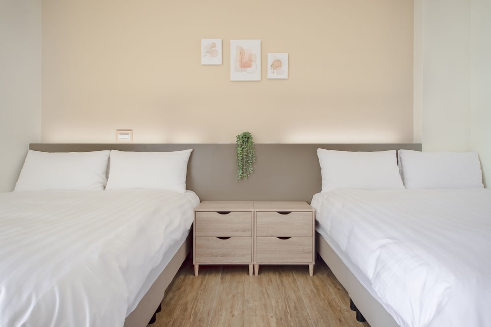 dragonfly travel photography