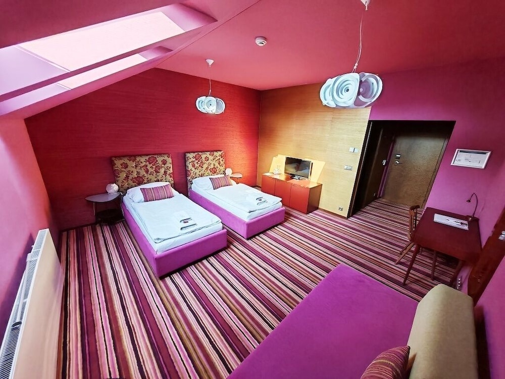 hotel rajska zahrada