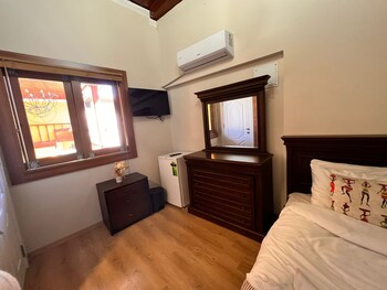 tarihi sari konak