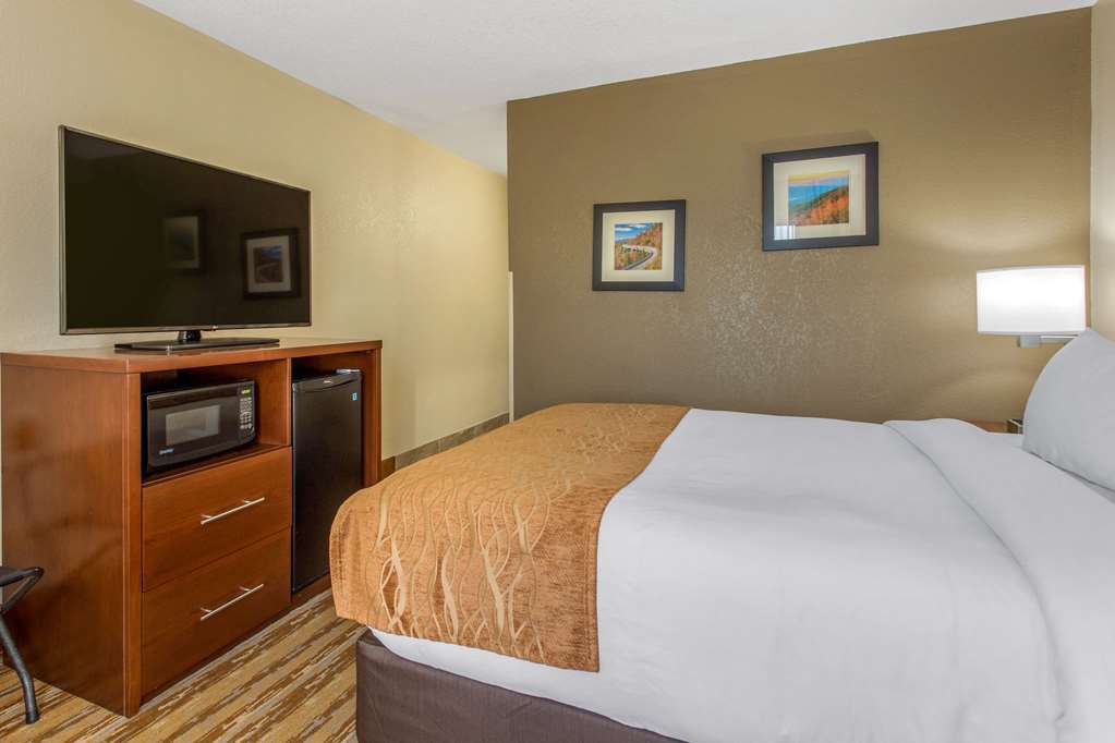 comfort inn asheville east blue ridge pkwy access