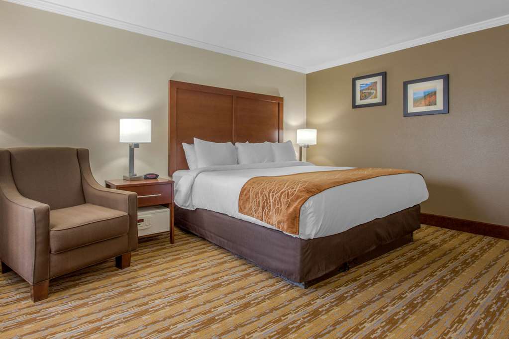 comfort inn asheville east blue ridge pkwy access