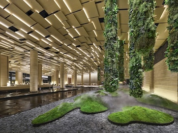 Hilton Nanjing Niushoushan,China>>Nanjing,3.5 star