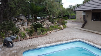 balule bushveld safari lodge