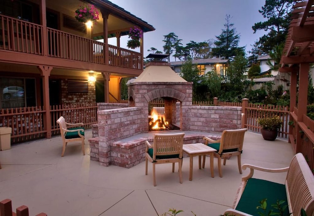 Candle Light Inn,Carmel-By-The-Sea>>Carmel,3 star