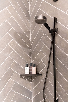 school lane hotel in liverpool one