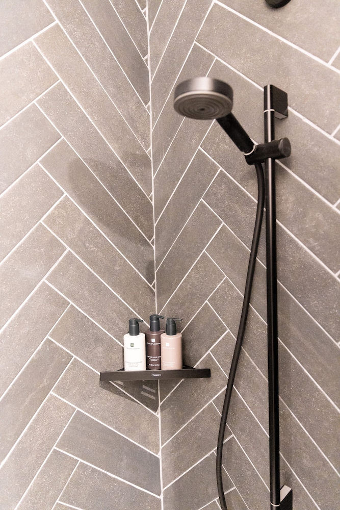 school lane hotel in liverpool one