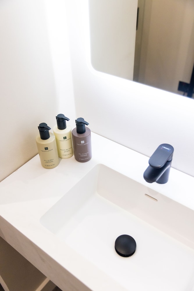 school lane hotel in liverpool one