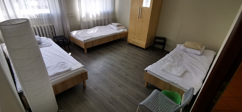 hostel warszawa powstaniec