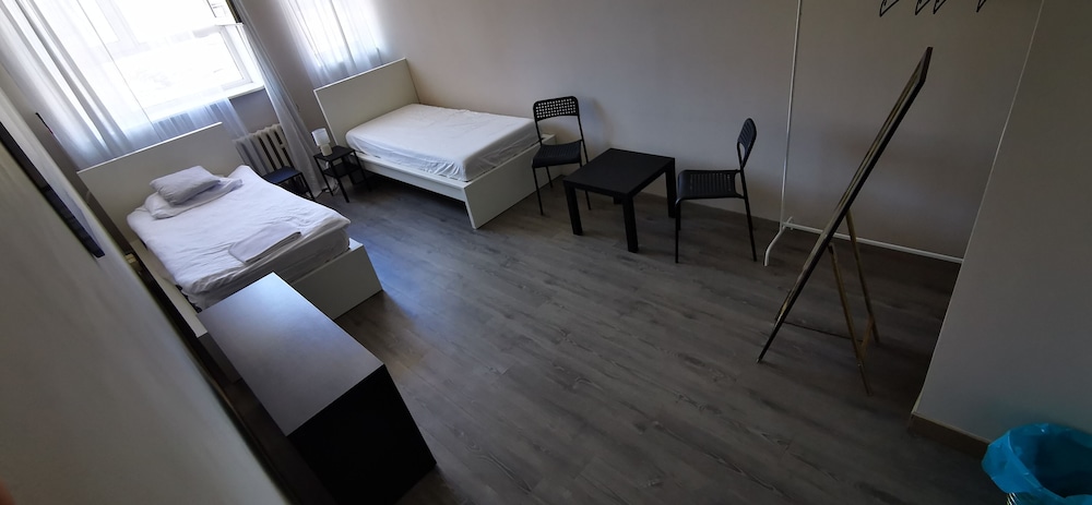 hostel warszawa powstaniec