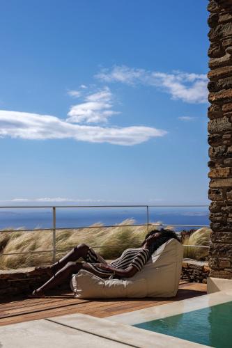 tinos