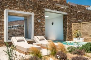 tinos