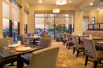 hilton garden inn cartersville