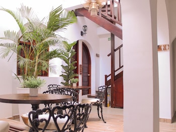 hotel casa agustina