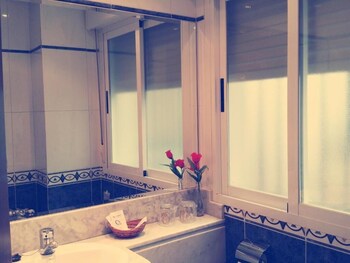 hotel residencia castellano i