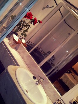 hotel residencia castellano i