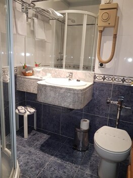 hotel residencia castellano i