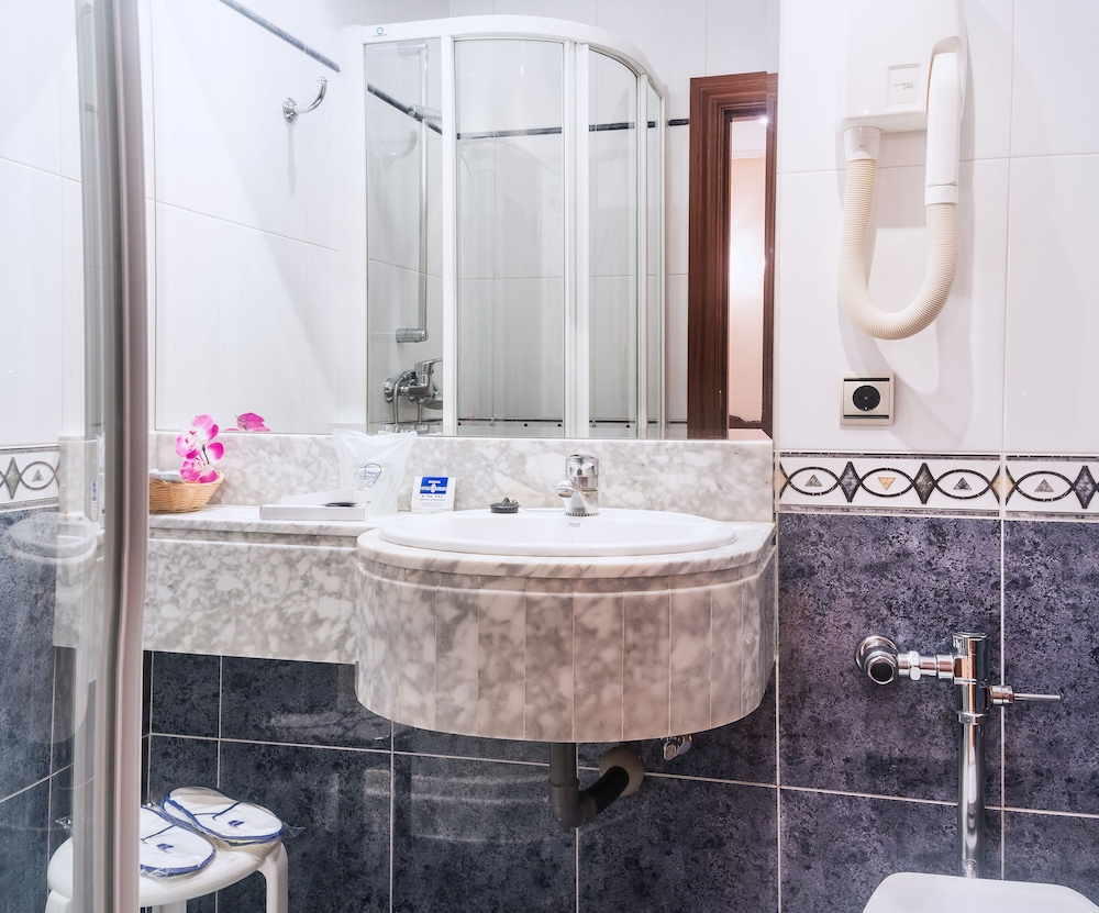 hotel residencia castellano i