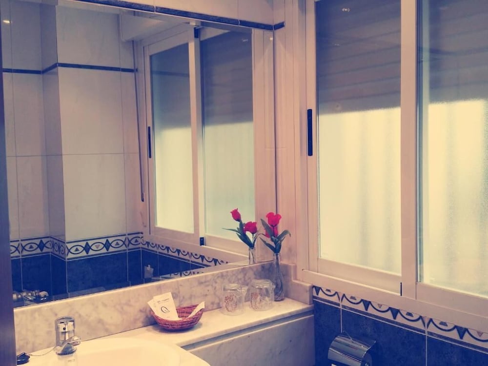 hotel residencia castellano i